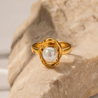 Oval Pearl Ring - Nahzshop