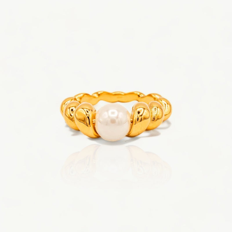 Croissant Pearl Ring - Nahzshop