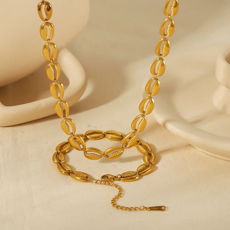 Gold Shell Necklace - nahzshop