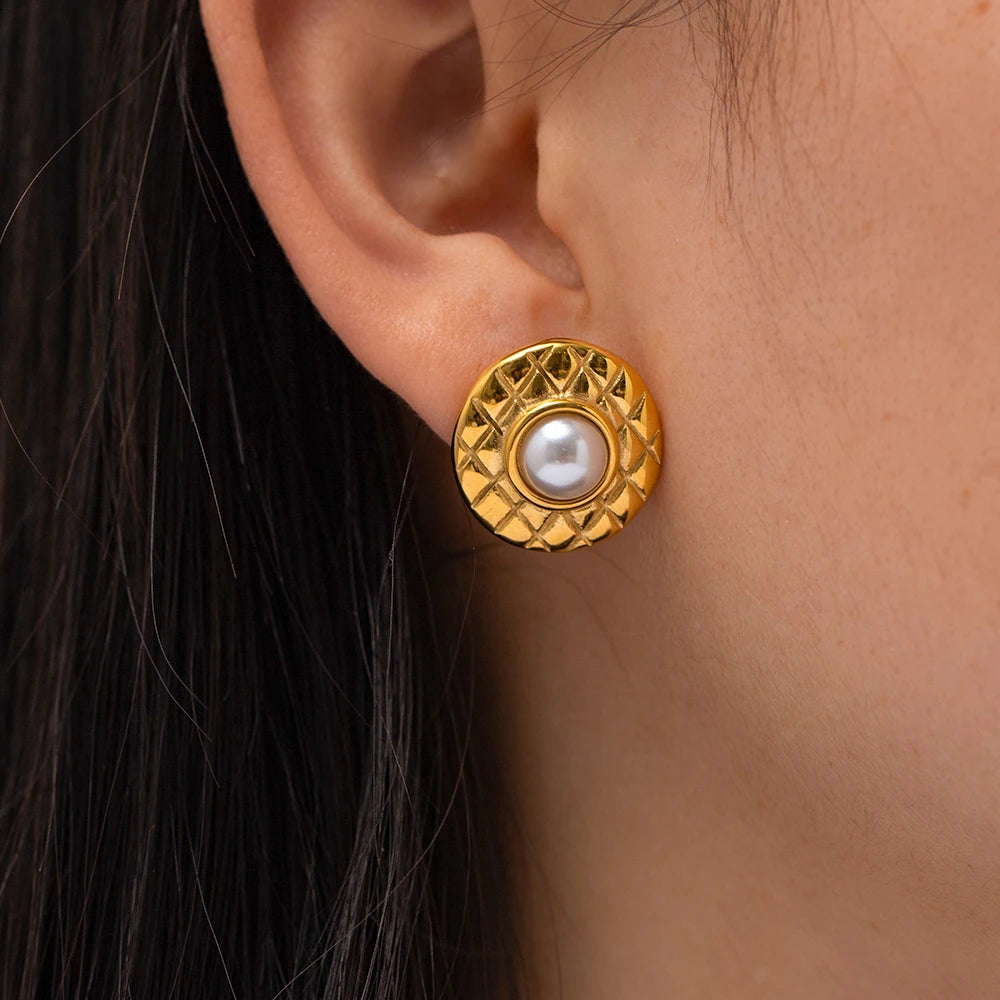 Gold Pearl Circle Earring- Nahzshop