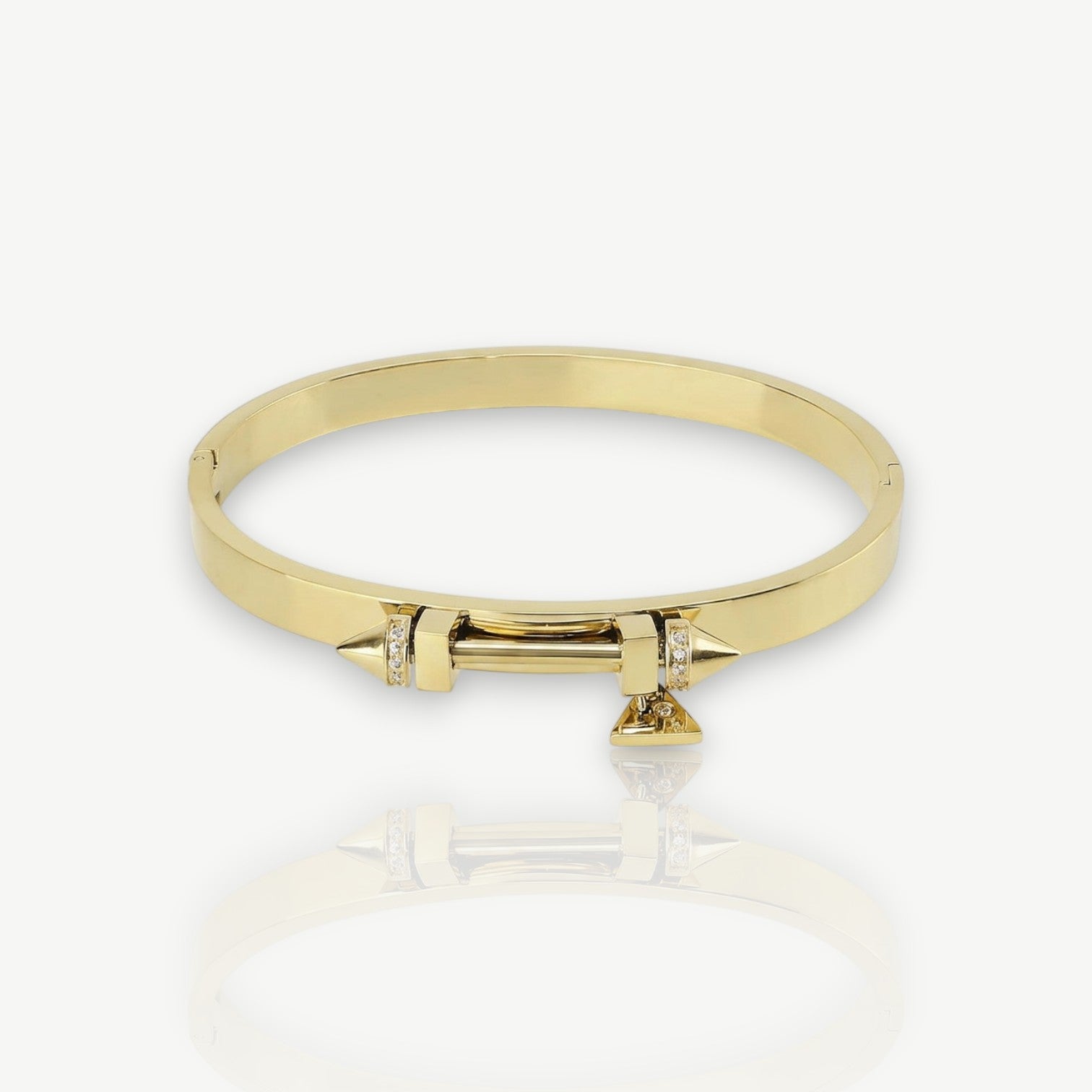 Veyra Nail Bangle