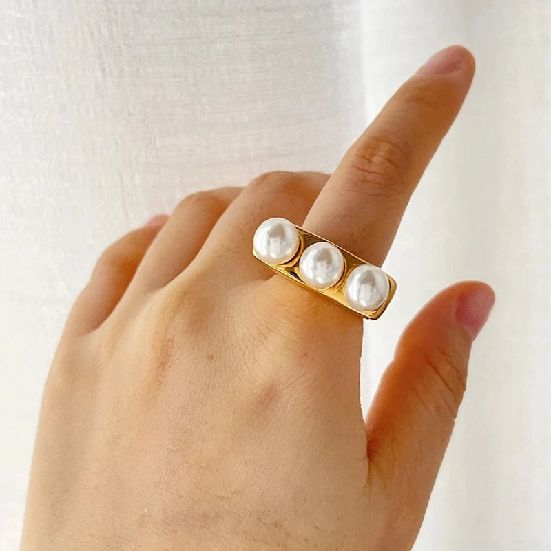 Pearls Gold Ring - nahzshop