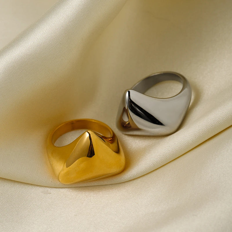 Triangle Ring - Nahzshop