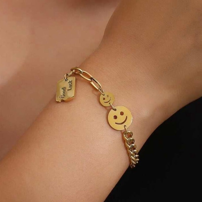 Good Luck Smiley Bracelet - nahzshop