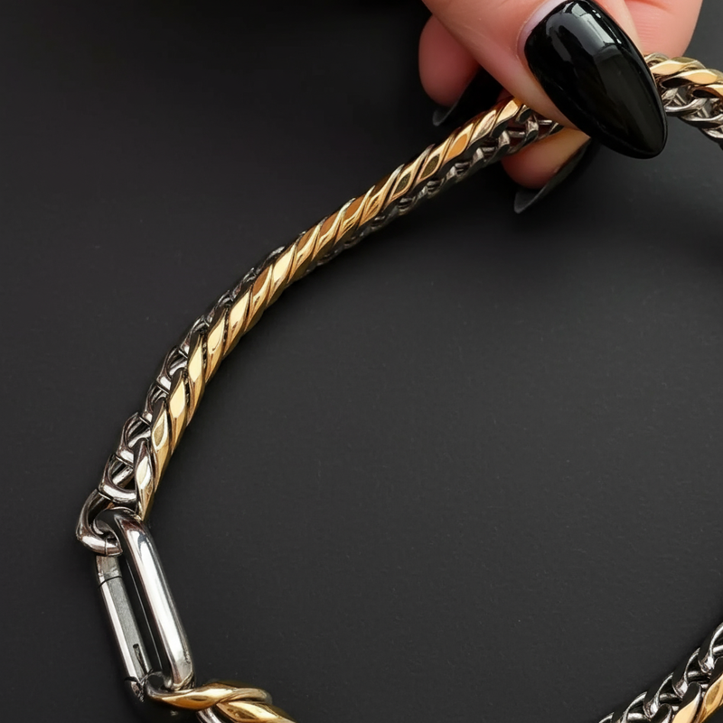 Dual-Tone Pendant Necklace