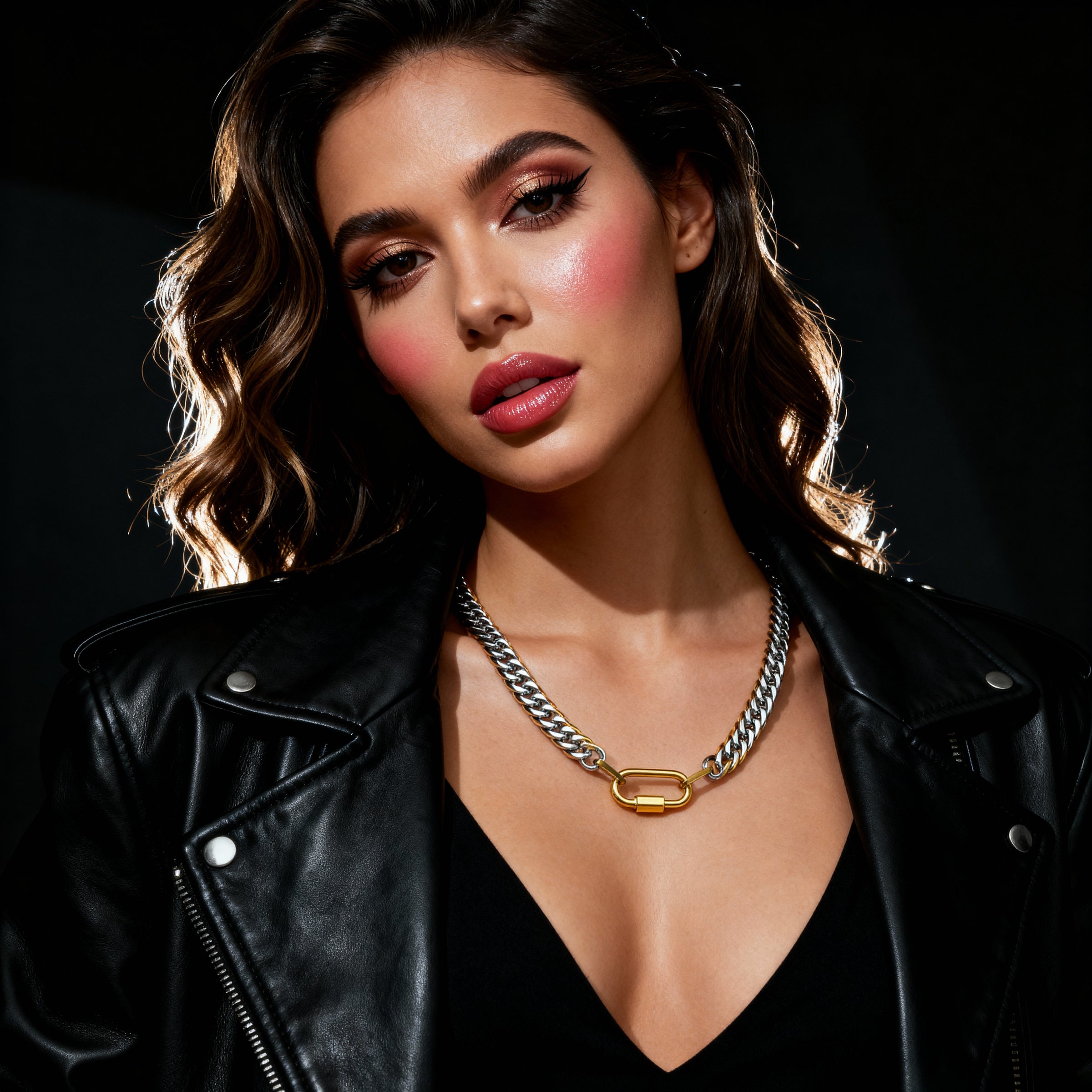 Dual-Tone Buckle Chain Necklace