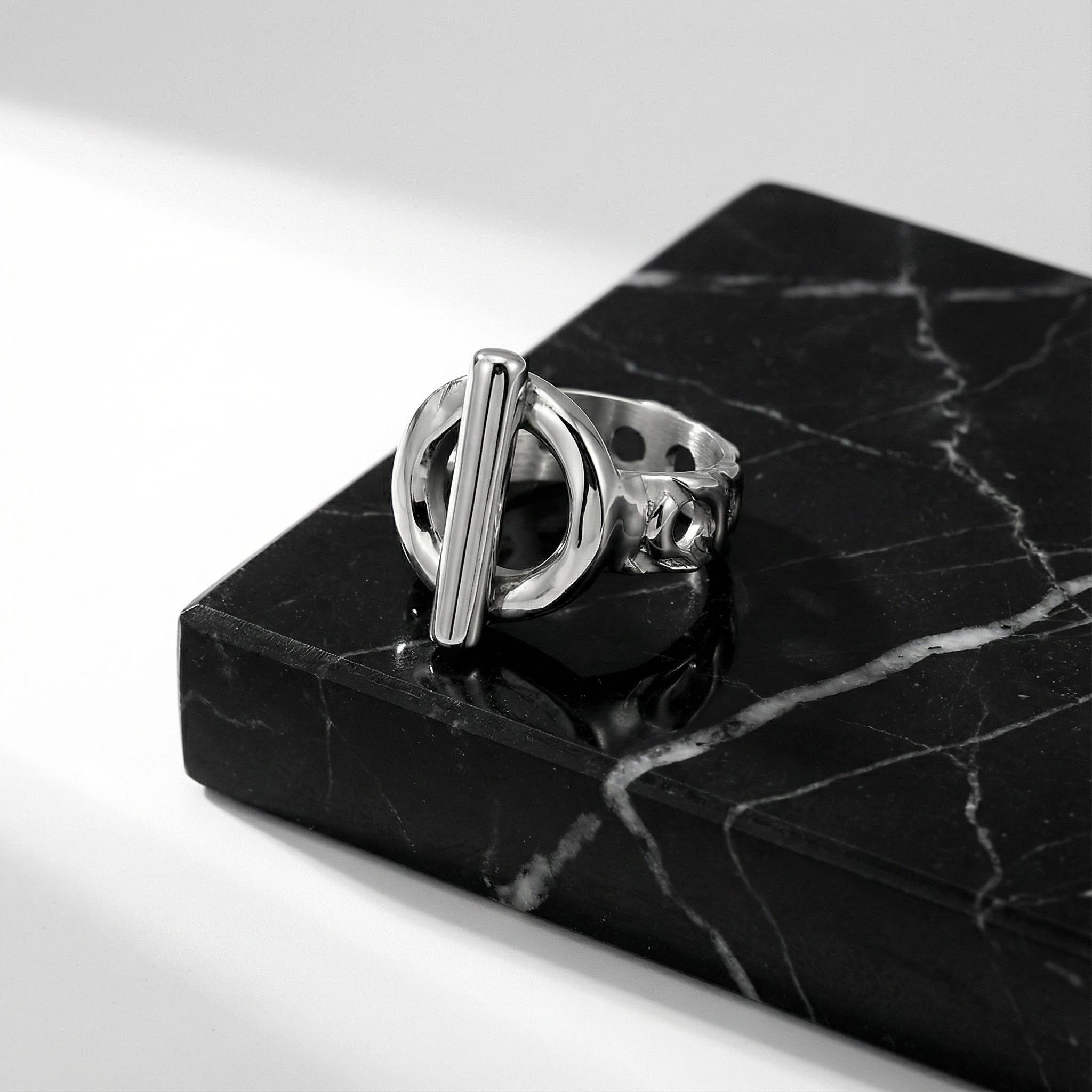 Toggle Statement Ring